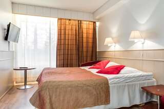 Отель Hotel Kajaani Каяани Стандартный двухместный номер с 2 отдельными кроватями-2